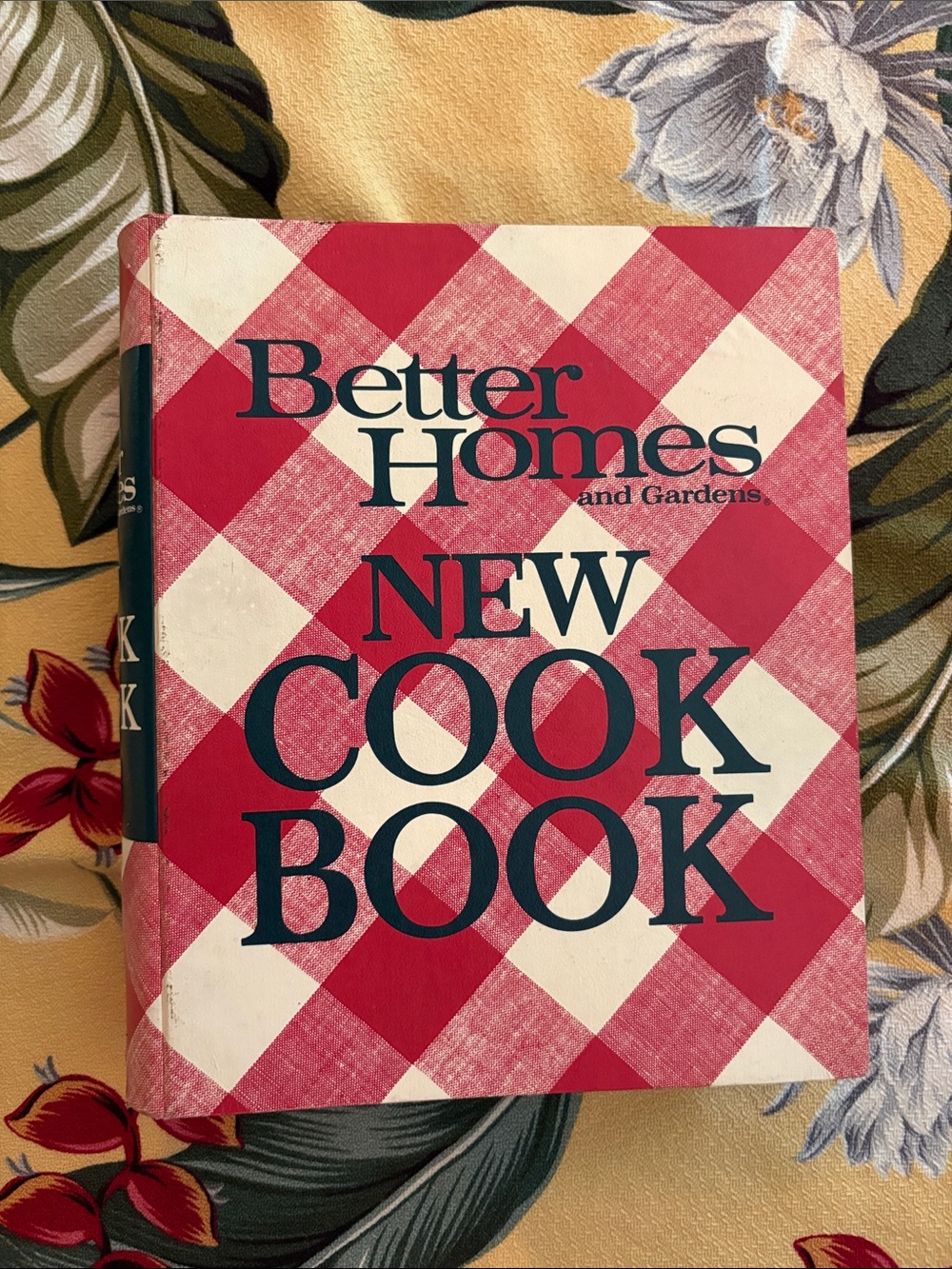 70’s New Cookbook Better Homes Spiral Hardcover ephemera homemaker Cottagecore
